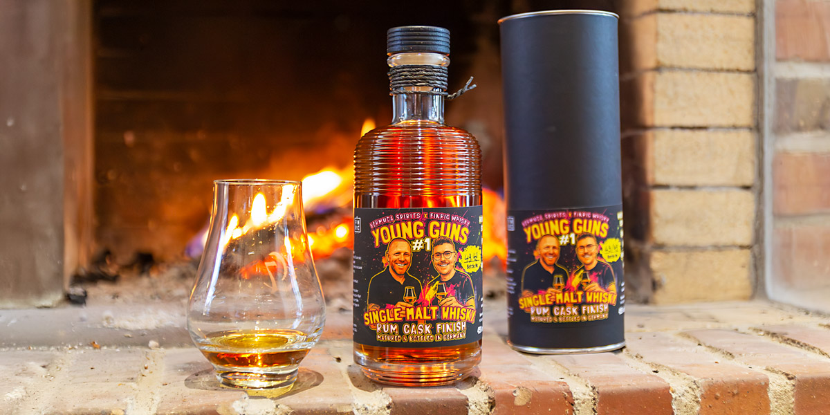 Cocktail wird dekoriert